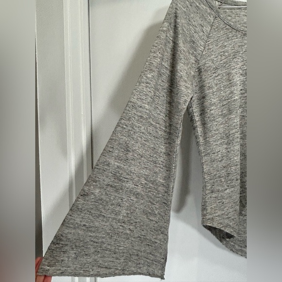 CHASER — Long Sleeve Heathered Grey Bell Sleeve Tee – Size S — NWT - Picture 7 of 7